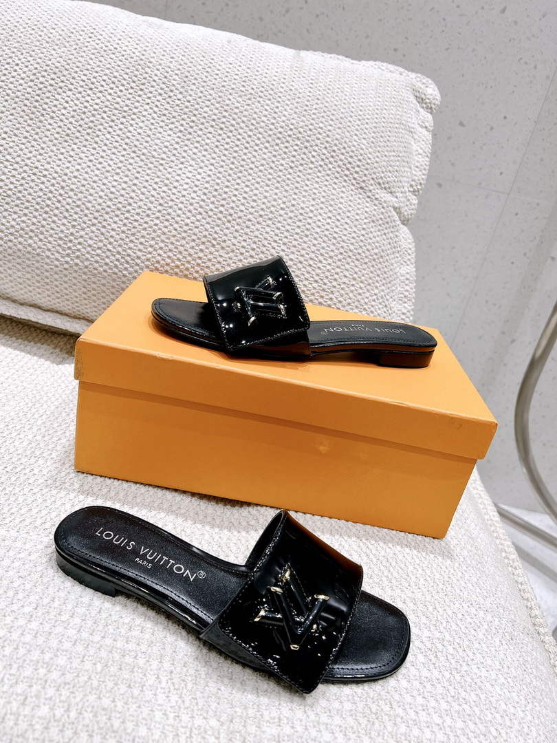 LV 1AB2QQ Louis Vuitton Women's Shake Flat Mule L68272