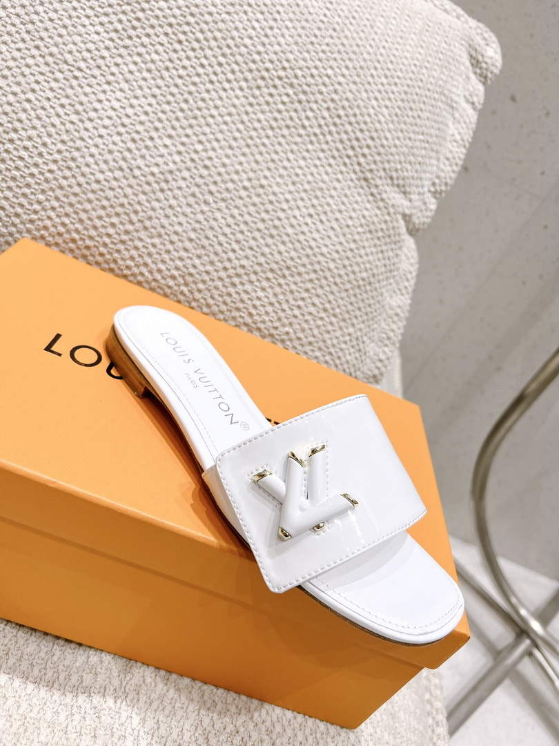LV 1AB2QQ Louis Vuitton Women's Shake Flat Mule L68273