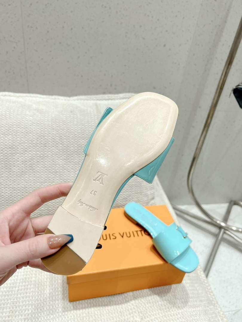 LV 1AB2QQ Louis Vuitton Women's Shake Flat Mule L68276
