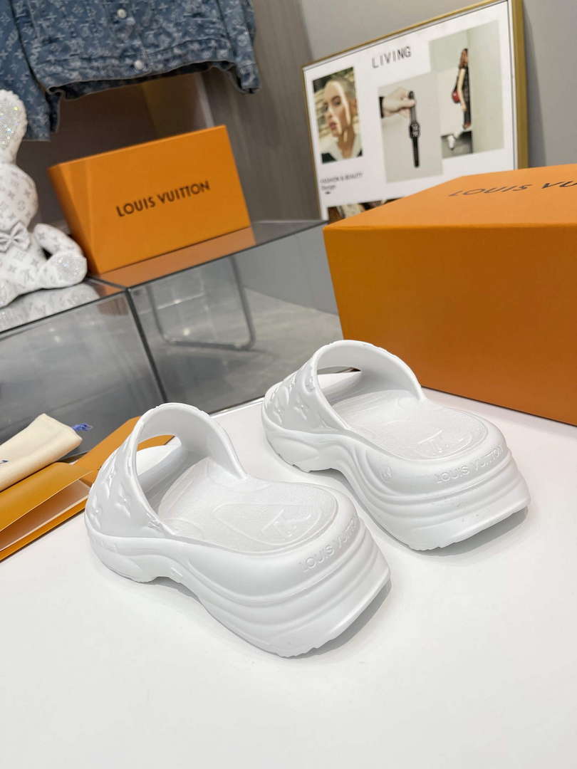 LV 1AB3FY Louis Vuitton Pool 55 Flat Comfort Mules L600732