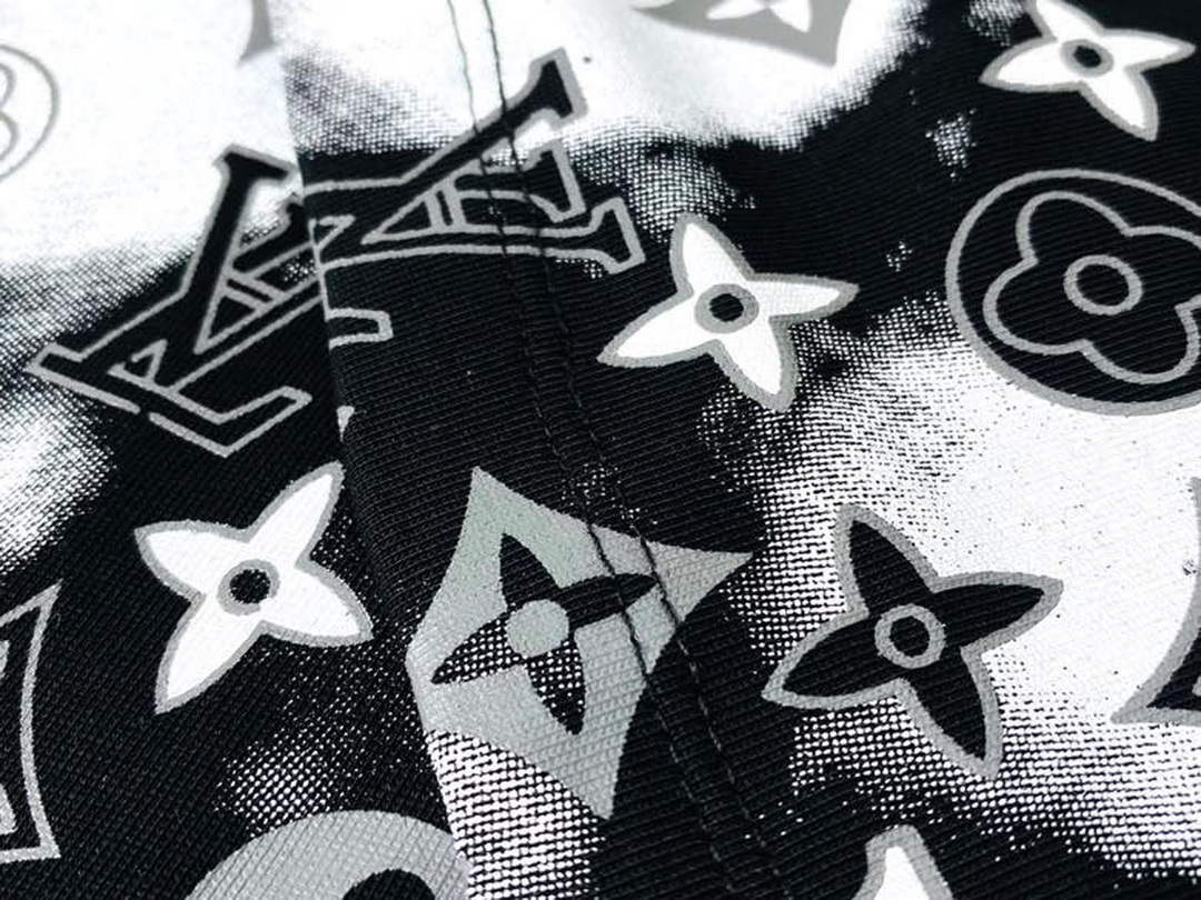 LV 1AB4UM Louis Vuitton Print Cotton Jersey  Men Women's T-shirt L56231