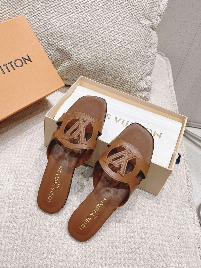 LV 1ABP20 Louis Vuitton LV Isola Flat Mules L66398