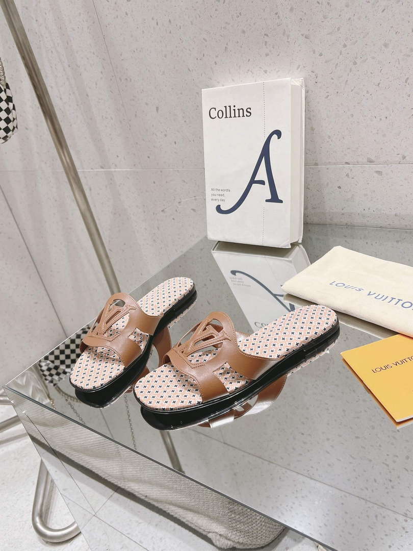 LV 1ABP20 Louis Vuitton LV Isola Flat Mules L66399