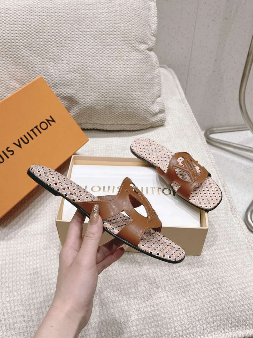 LV 1ABP20 Louis Vuitton LV Isola Flat Mules L66399