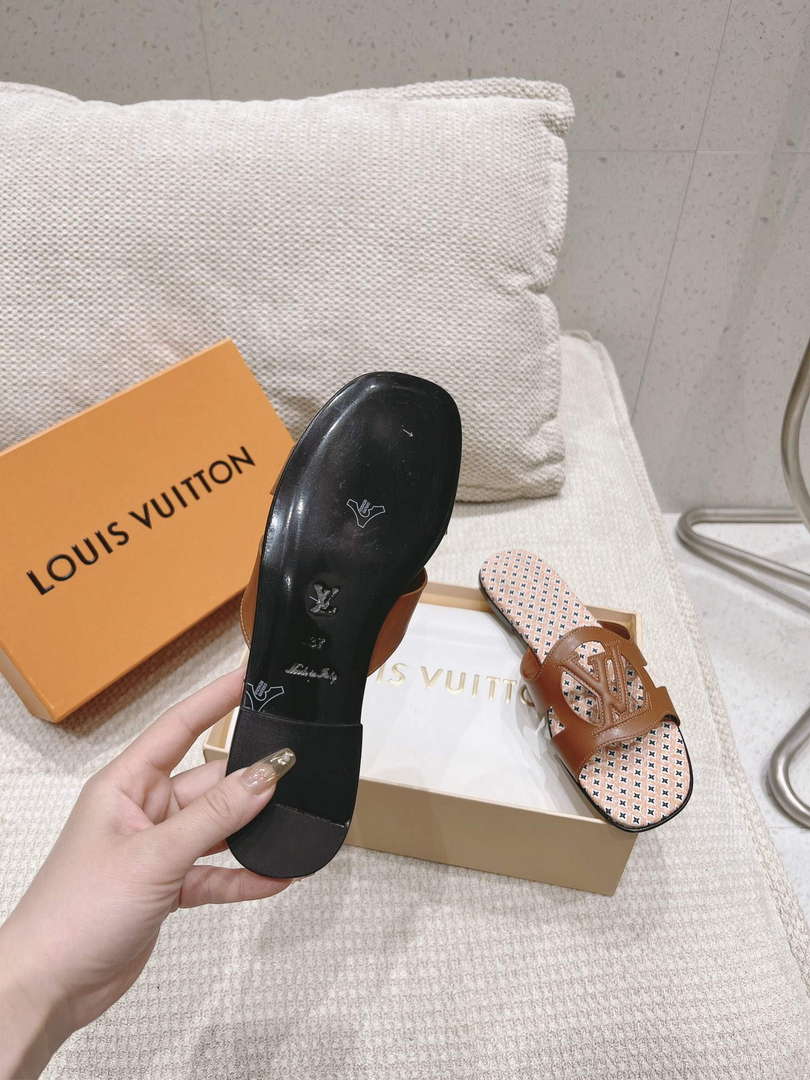 LV 1ABP20 Louis Vuitton LV Isola Flat Mules L66399