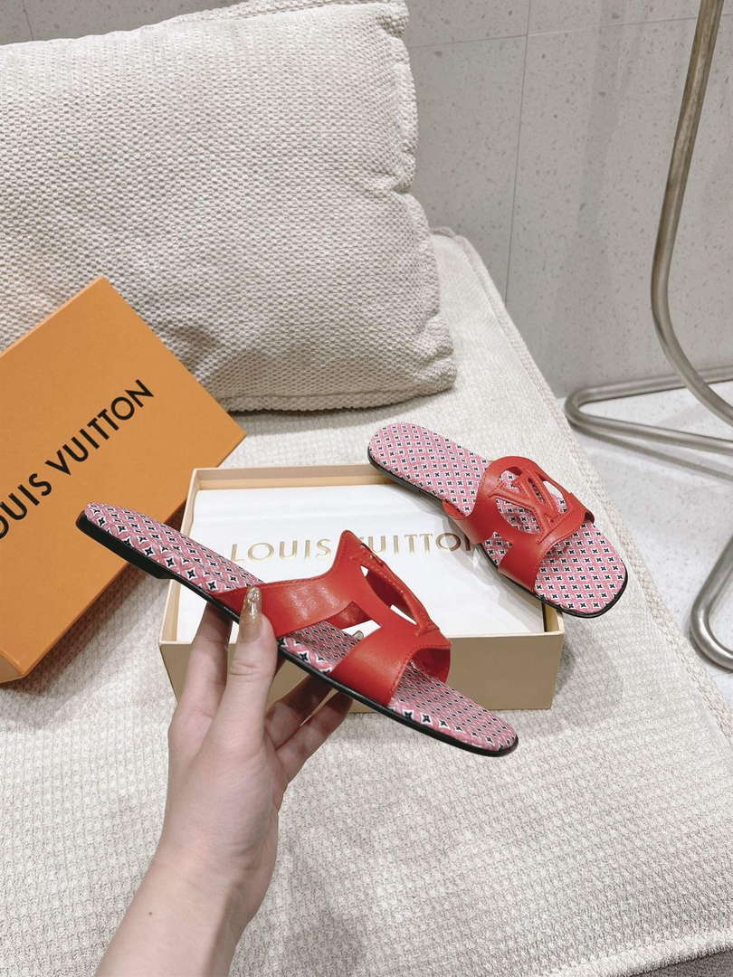 LV 1ABP20 Louis Vuitton LV Isola Flat Mules L66401