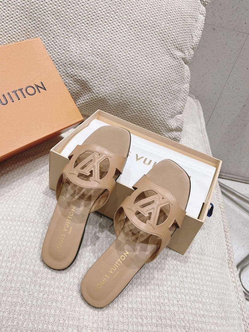 LV 1ABP20 Louis Vuitton LV Isola Flat Mules L66403