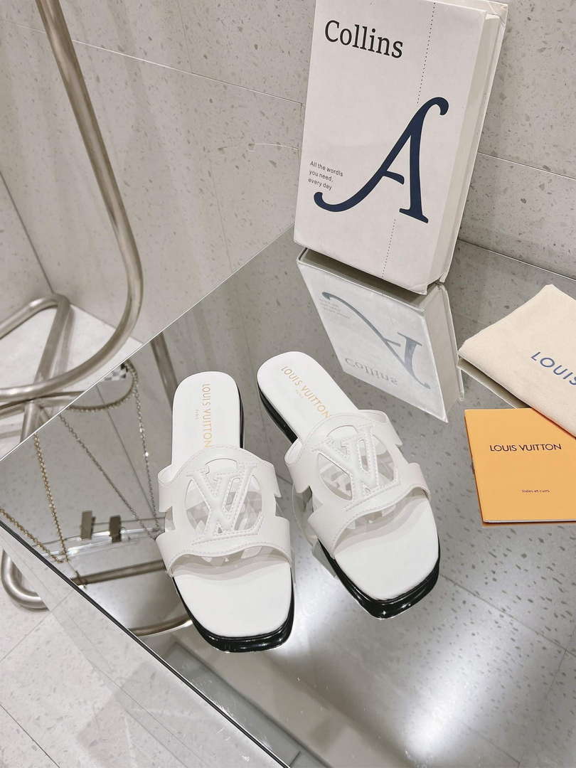 LV 1ABP20 Louis Vuitton LV Isola Flat Mules L66405