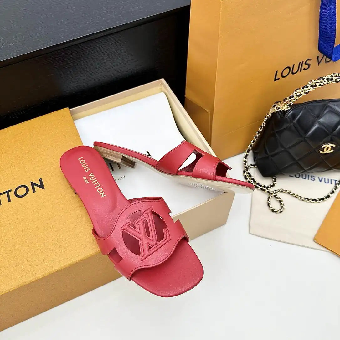 LV 1ABP20 Louis Vuitton LV Isola Slippers Flat Mules L66450