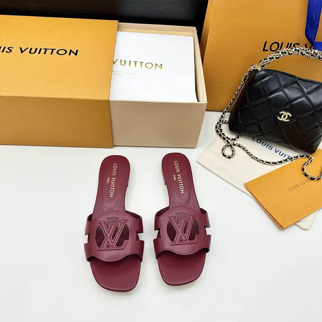 LV 1ABP20 Louis Vuitton LV Isola Slippers Flat Mules L66450