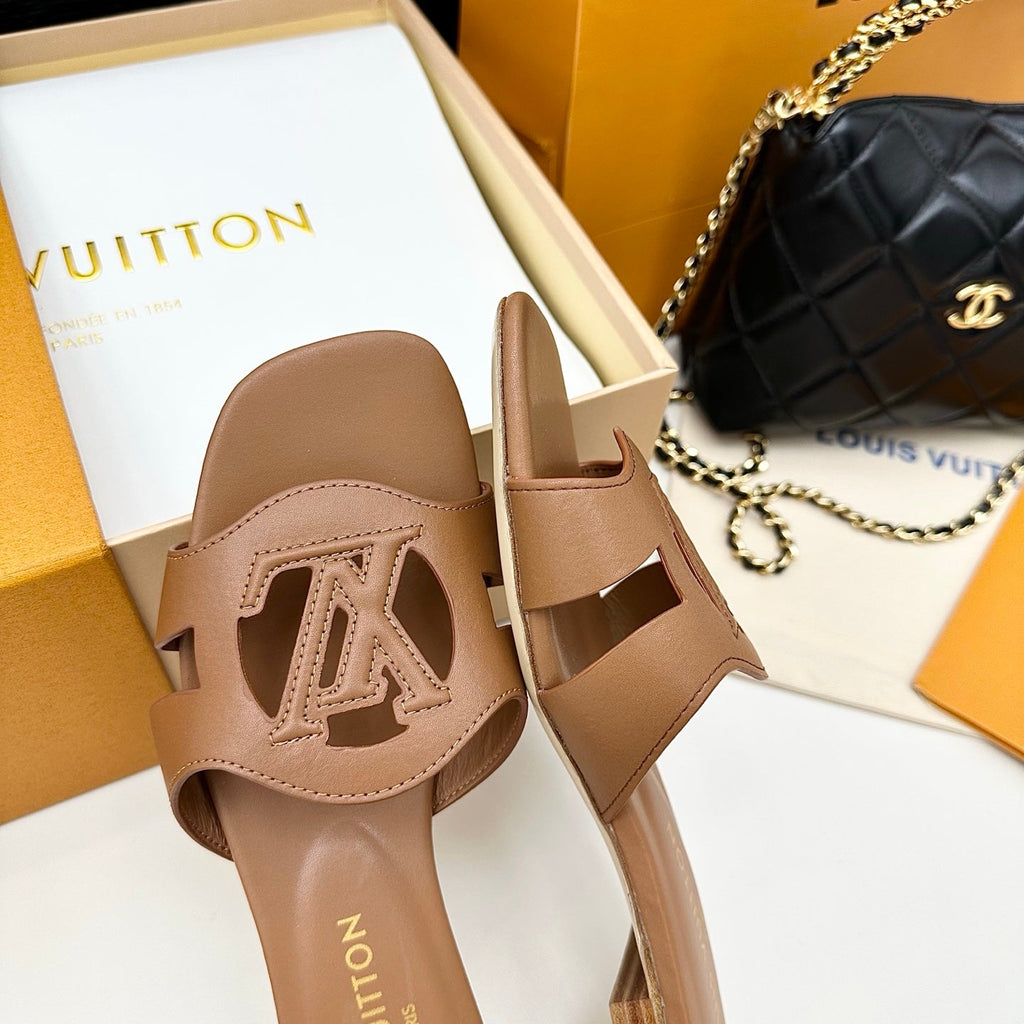 LV 1ABP20 Louis Vuitton LV Isola Slippers Flat Mules L66453