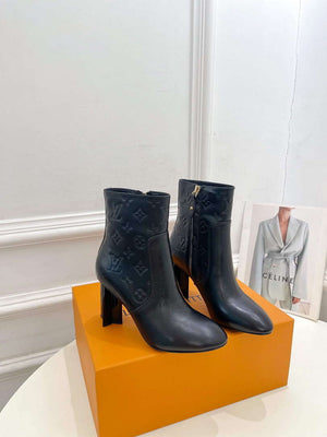 LV 1ABP9I Louis Vuitton Women's Silhouette Ankle Boot L67330 - 35 - View 1
