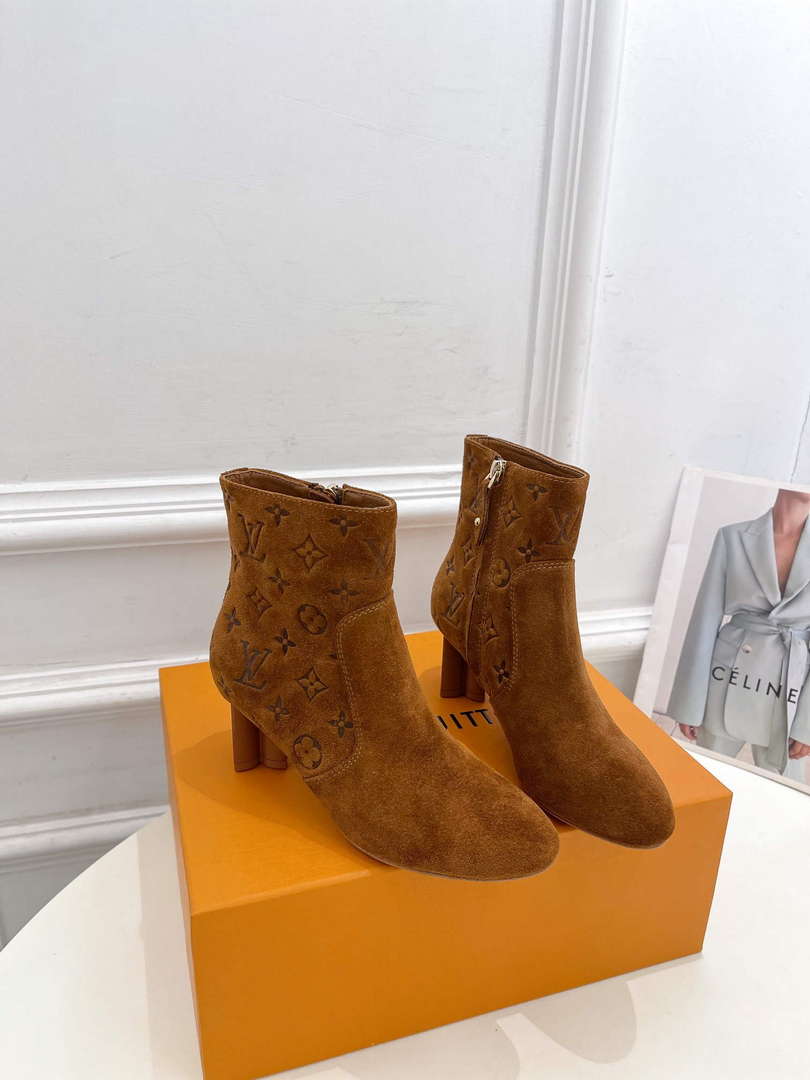 LV 1ABP9I Louis Vuitton Women's Silhouette Ankle Boot L67334