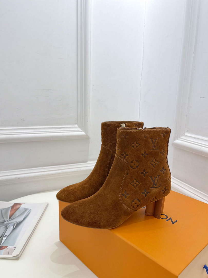 LV 1ABP9I Louis Vuitton Women's Silhouette Ankle Boot L67334