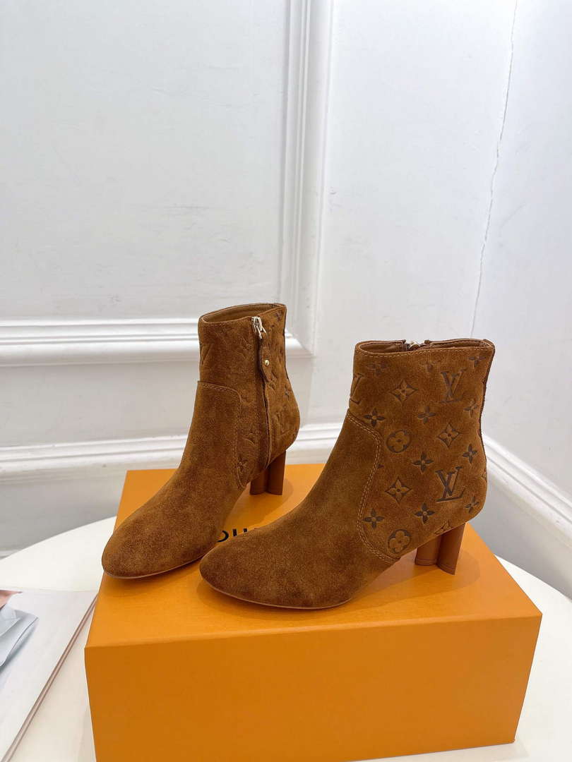 LV 1ABP9I Louis Vuitton Women's Silhouette Ankle Boot L67334