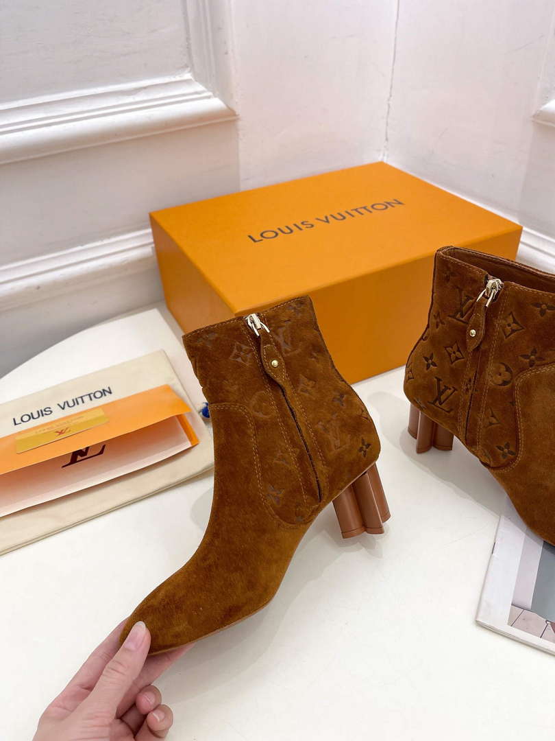 LV 1ABP9I Louis Vuitton Women's Silhouette Ankle Boot L67334