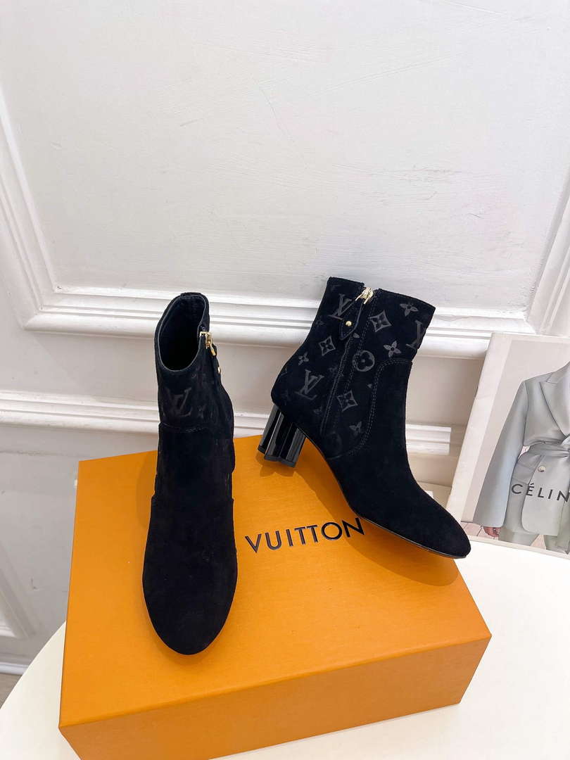 LV 1ABP9I Louis Vuitton Women's Silhouette Ankle Boot L67335