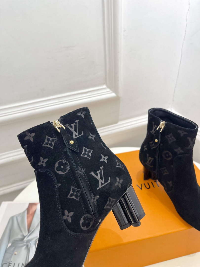LV 1ABP9I Louis Vuitton Women's Silhouette Ankle Boot L67335