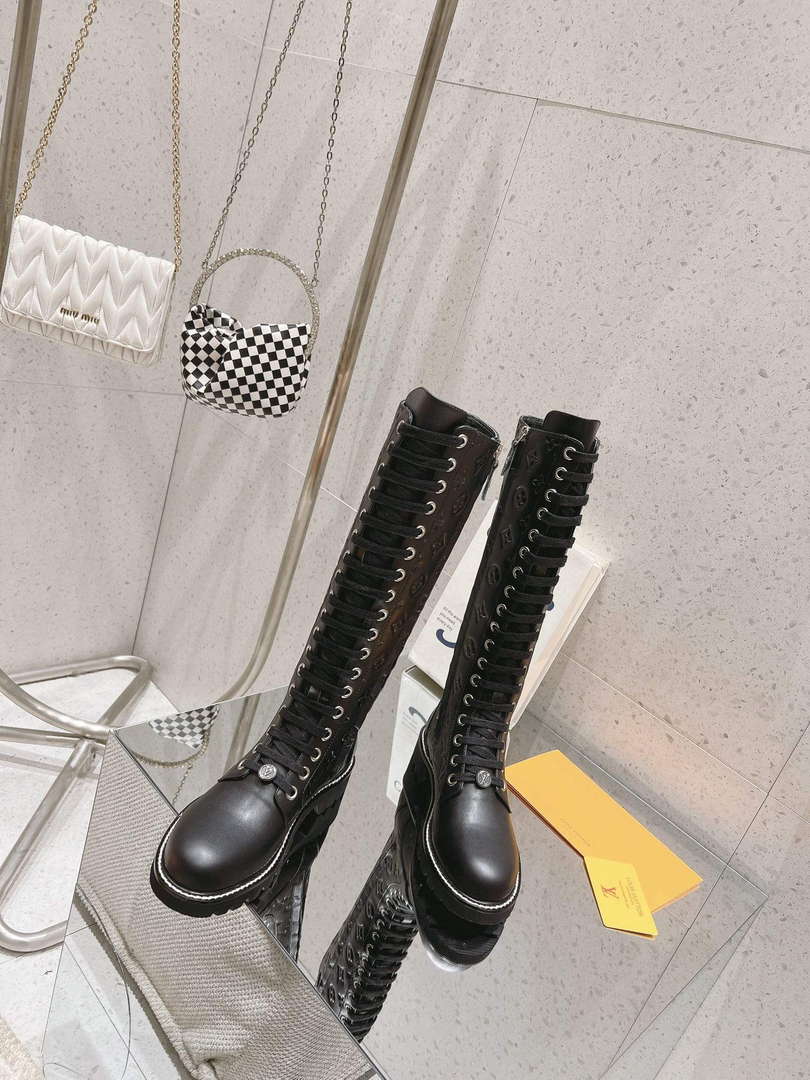 LV 1ABUPL Louis Vuitton Women's Territory Flat High Ranger Boot L67329