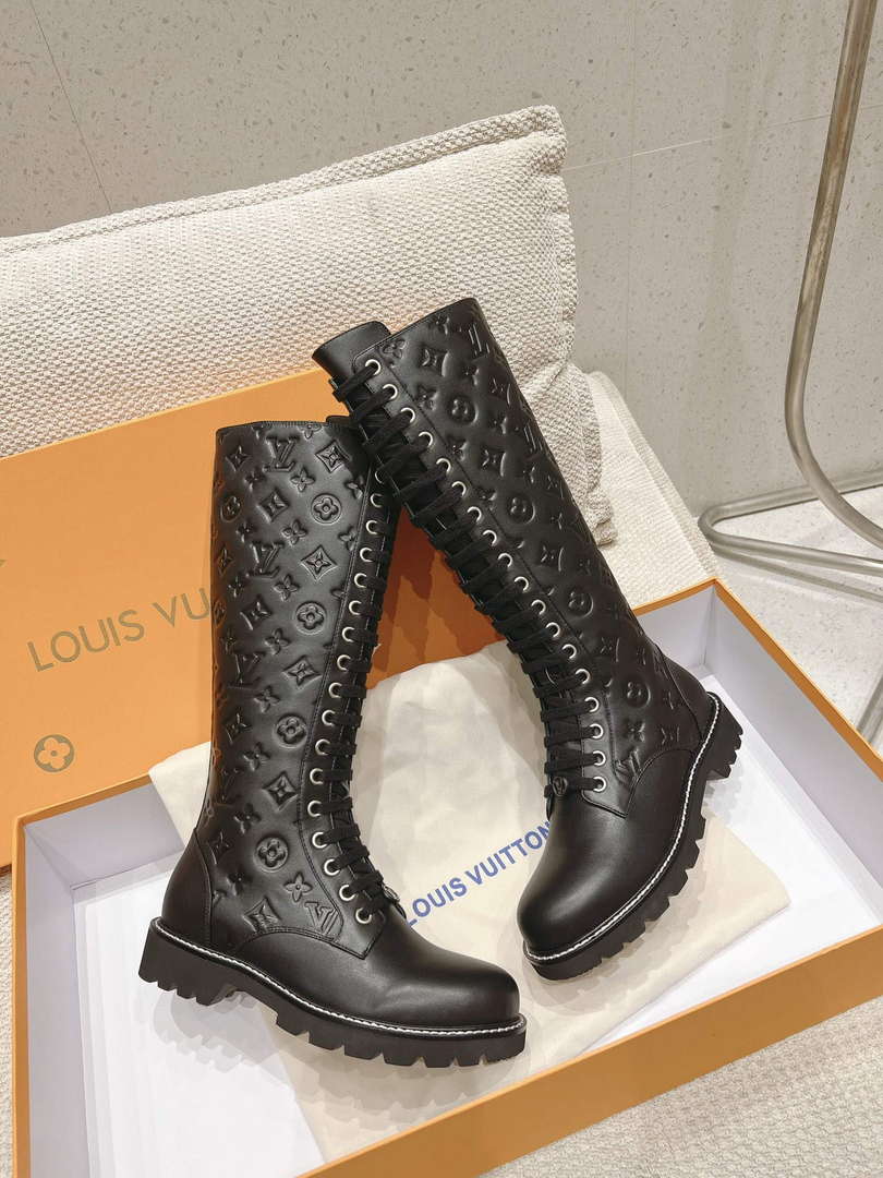 LV 1ABUPL Louis Vuitton Women's Territory Flat High Ranger Boot L67329