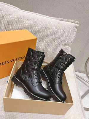 LV 1ABUVN Louis Vuitton Women's Territory Flat Ranger Boot L67328 - 35 - View 4