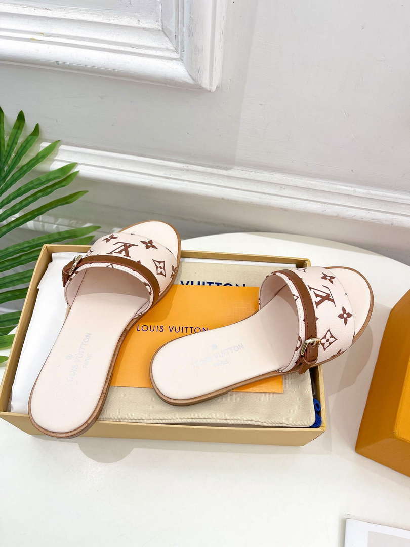 LV 1ABV0K Louis Vuitton Lock It Flat Mule L66280