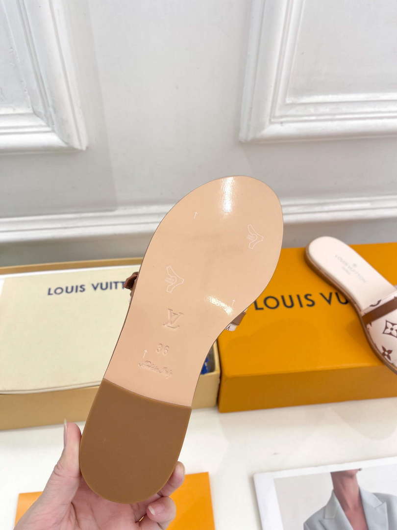 LV 1ABV0K Louis Vuitton Lock It Flat Mule L66280