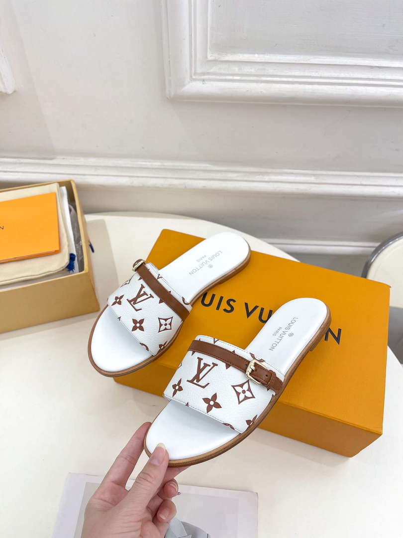 LV 1ABV0K Louis Vuitton Lock It Flat Mule L66281