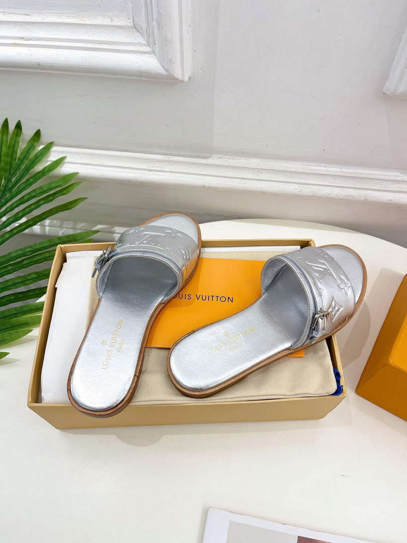 LV 1ABV0K Louis Vuitton Lock It Flat Mule L66283