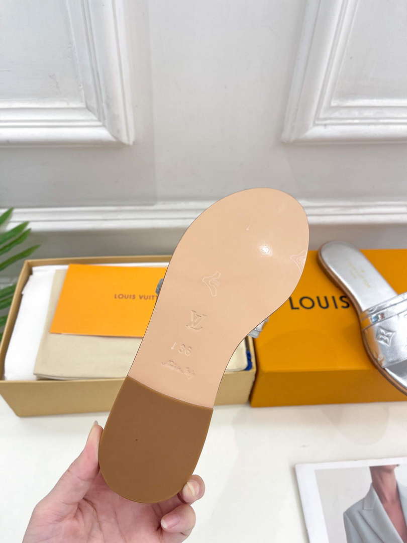 LV 1ABV0K Louis Vuitton Lock It Flat Mule L66283