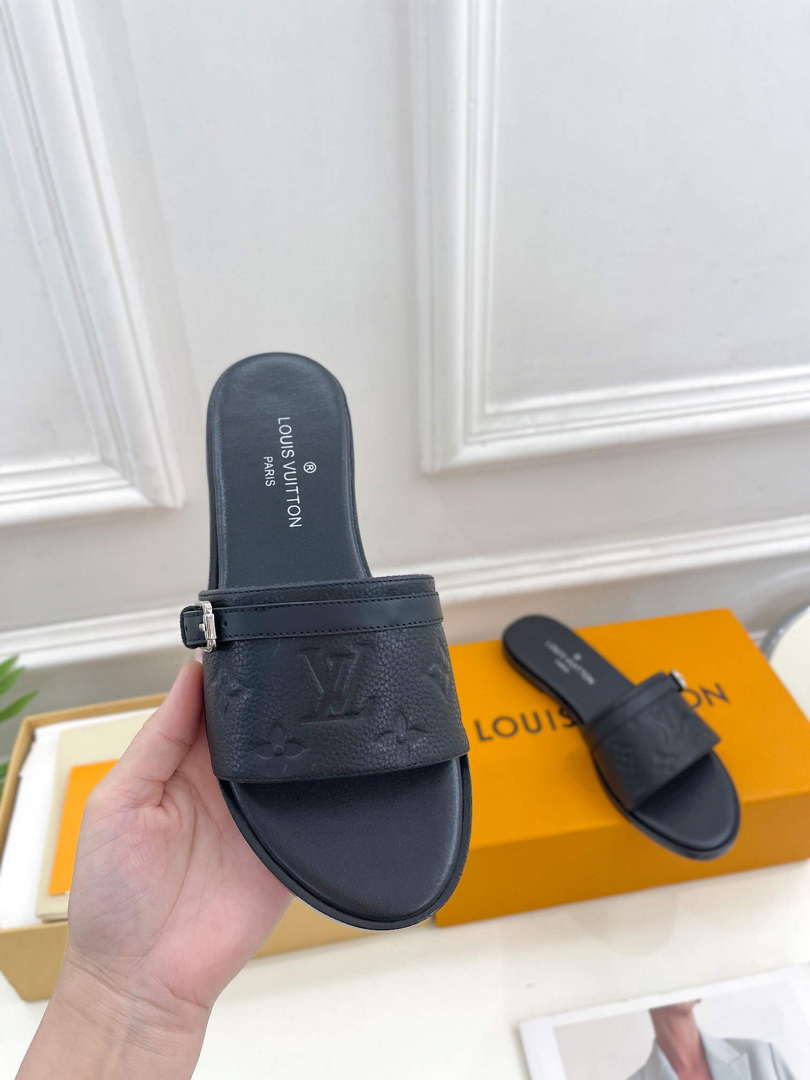 LV 1ABV0K Louis Vuitton Lock It Flat Mule L66284