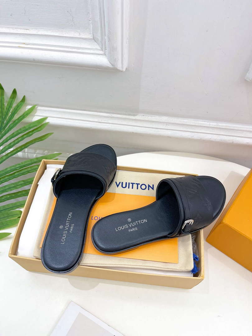 LV 1ABV0K Louis Vuitton Lock It Flat Mule L66284