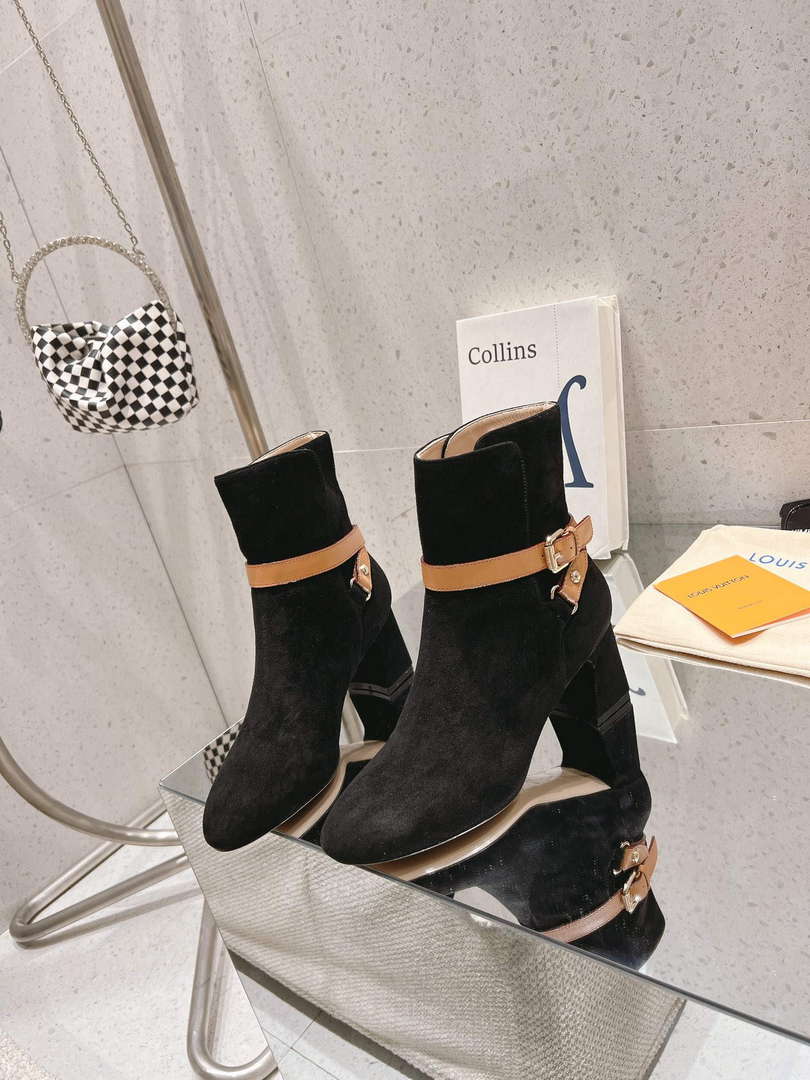 LV 1AC6H3 Louis Vuitton Women's Parisienne Ankle Boot L67325