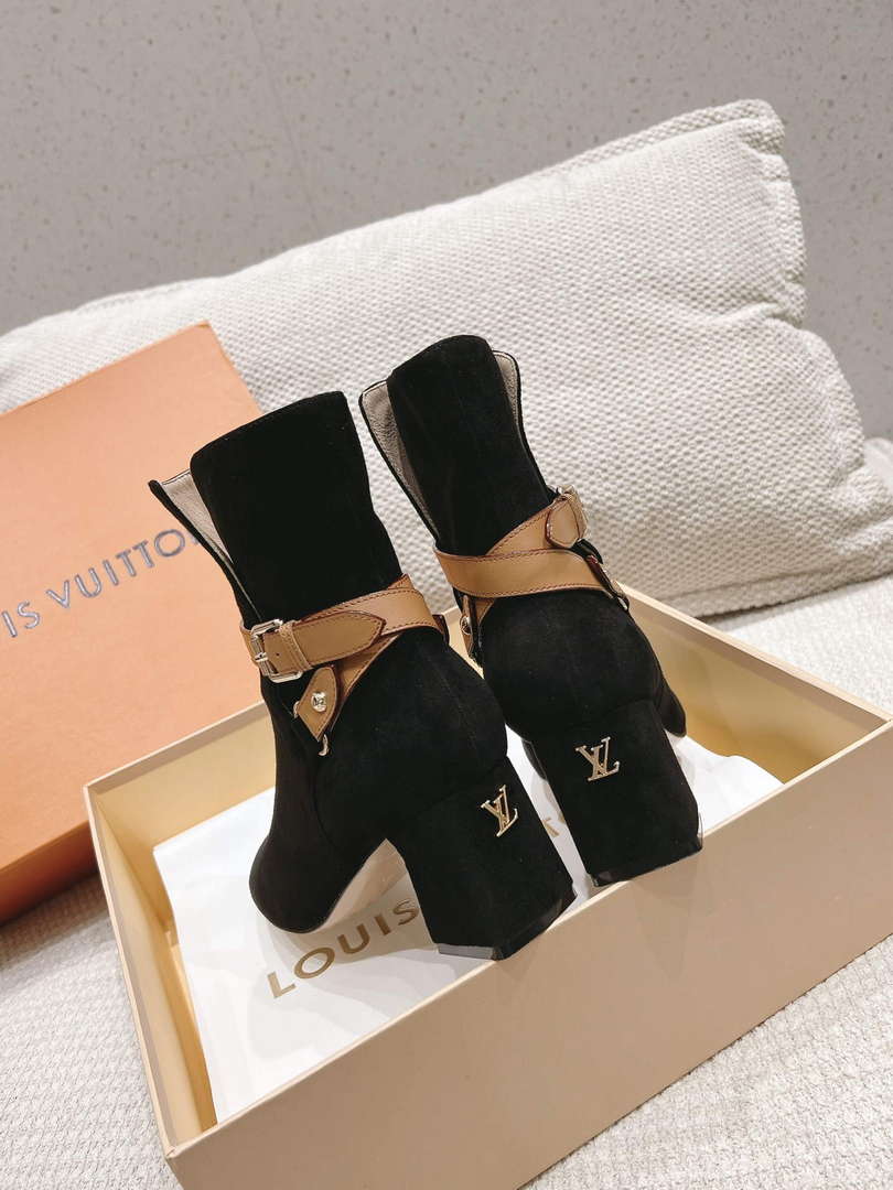 LV 1AC6H3 Louis Vuitton Women's Parisienne Ankle Boot L67325