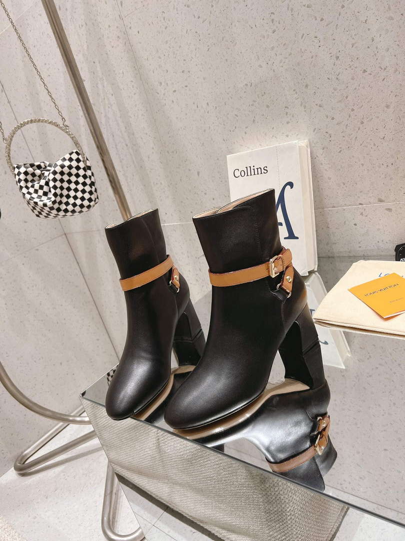 LV 1AC8GO Louis Vuitton Women's Parisienne Ankle Boot L67320