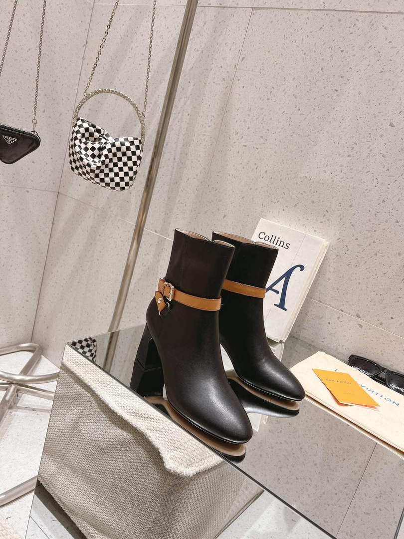 LV 1AC8GO Louis Vuitton Women's Parisienne Ankle Boot L67320