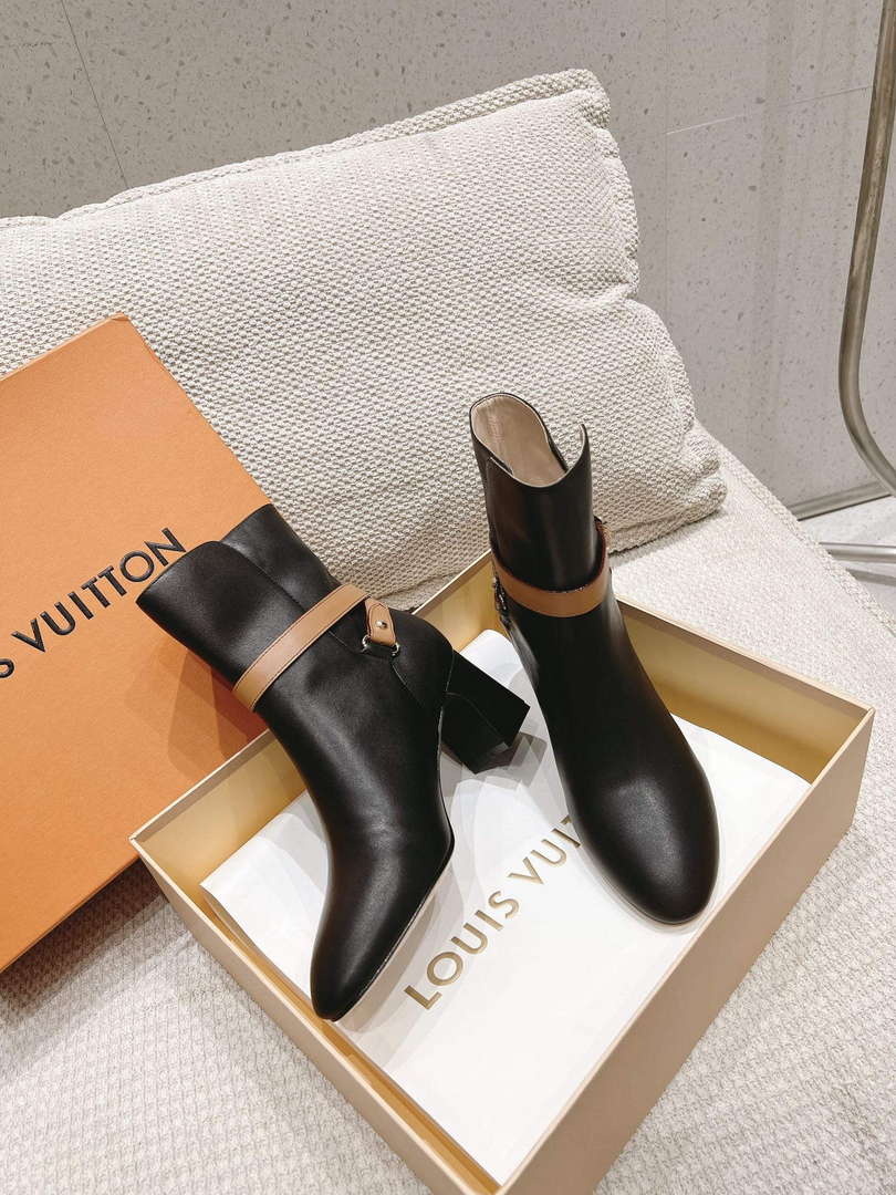 LV 1AC8GO Louis Vuitton Women's Parisienne Ankle Boot L67320