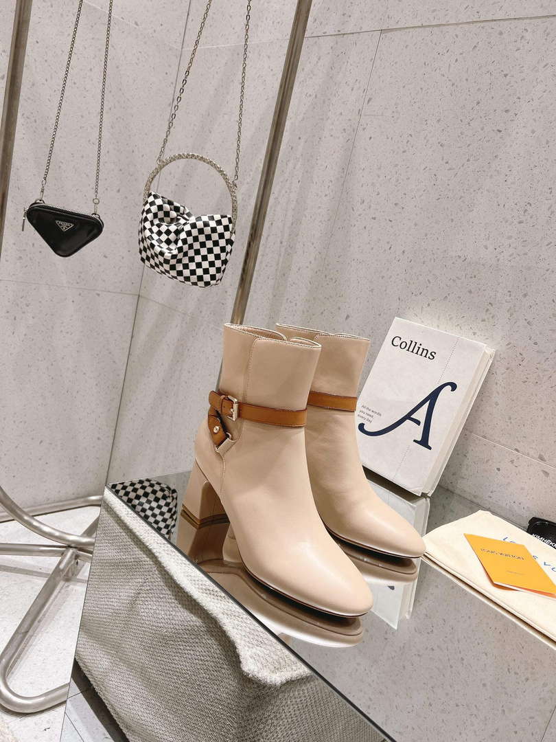 LV 1AC8GO Louis Vuitton Women's Parisienne Ankle Boot L67322