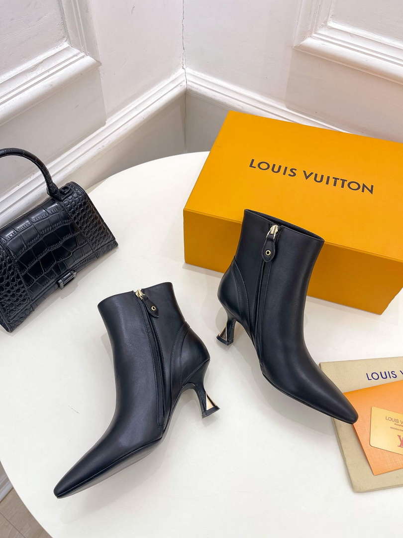 LV 1ACAKQ Louis Vuitton Women's Shoes Sparkle Ankle Boots L75201