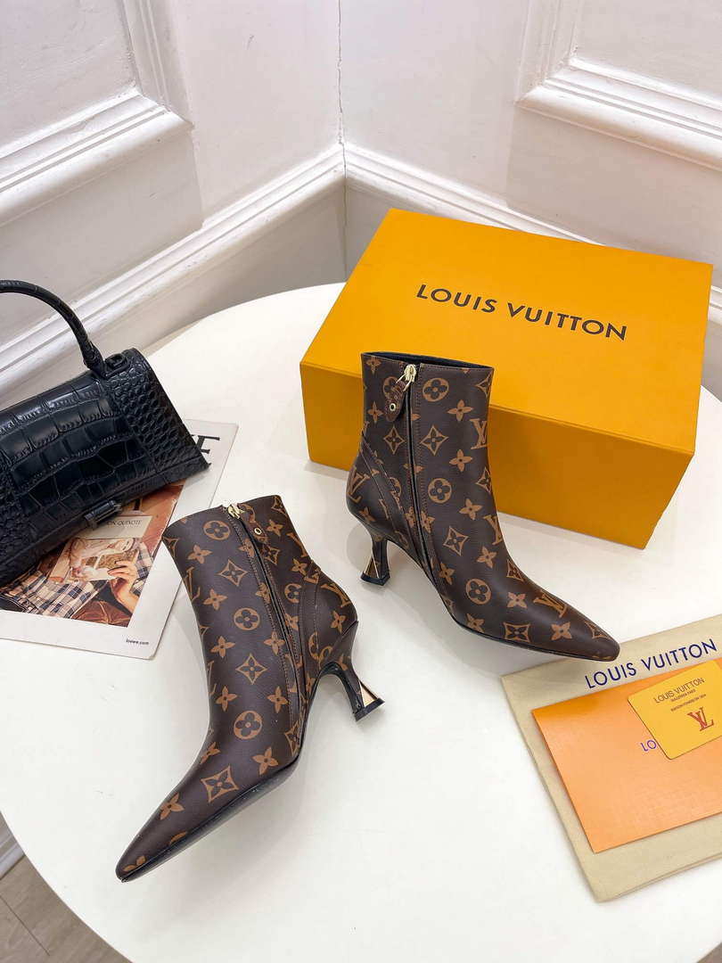 LV 1ACAKQ Louis Vuitton Women's Shoes Sparkle Ankle Boots L75203