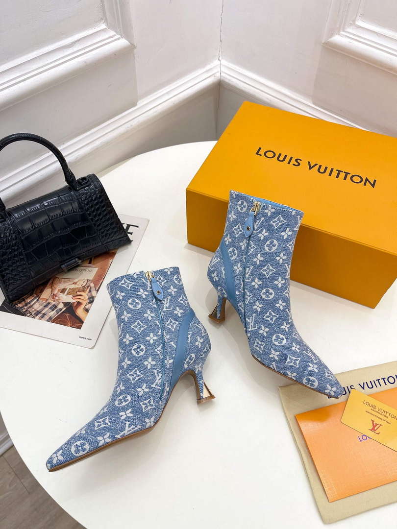 LV 1ACAKQ Louis Vuitton Women's Shoes Sparkle Ankle Boots L75204
