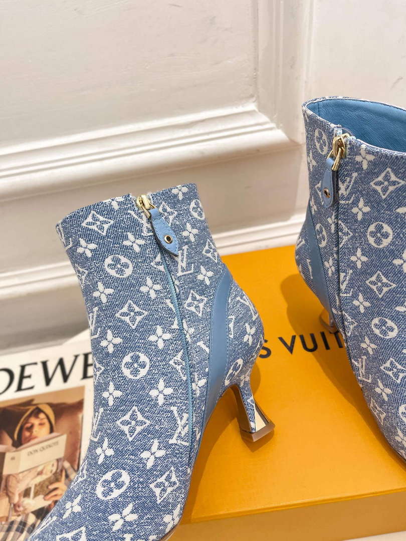 LV 1ACAKQ Louis Vuitton Women's Shoes Sparkle Ankle Boots L75204
