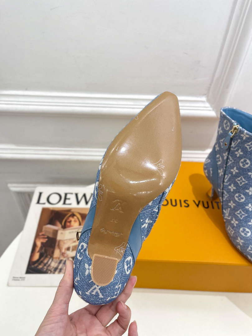 LV 1ACAKQ Louis Vuitton Women's Shoes Sparkle Ankle Boots L75204