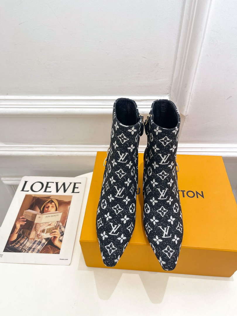 LV 1ACAKQ Louis Vuitton Women's Shoes Sparkle Ankle Boots L75205