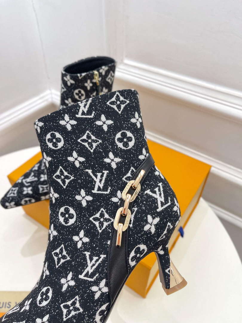 LV 1ACAKQ Louis Vuitton Women's Shoes Sparkle Ankle Boots L75205