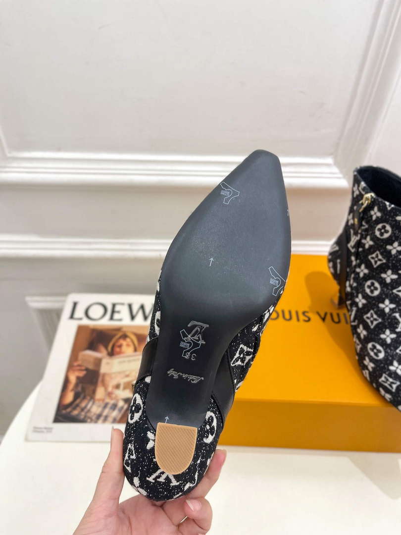 LV 1ACAKQ Louis Vuitton Women's Shoes Sparkle Ankle Boots L75205