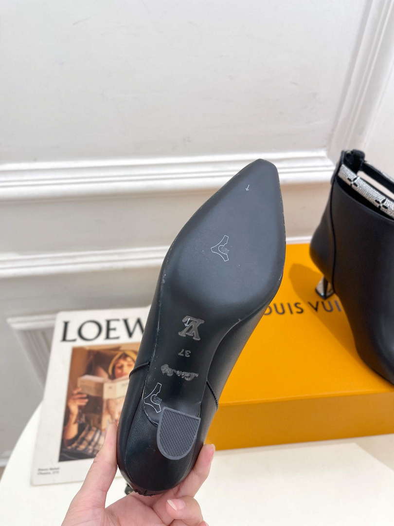 LV 1ACAKQ Louis Vuitton Women's Sparkle Ankle Boot Heel 65mm L75229