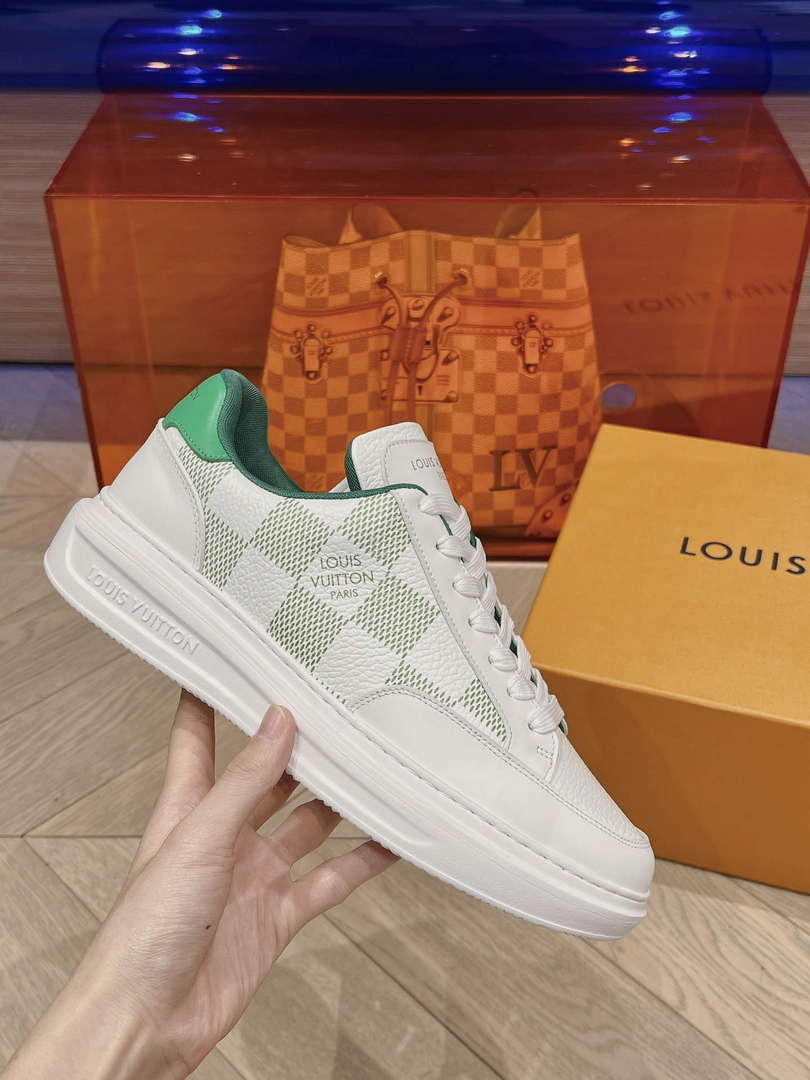 LV 1ACEZ4 Louis Vuitton Men Beverly Hills Sneaker L62343