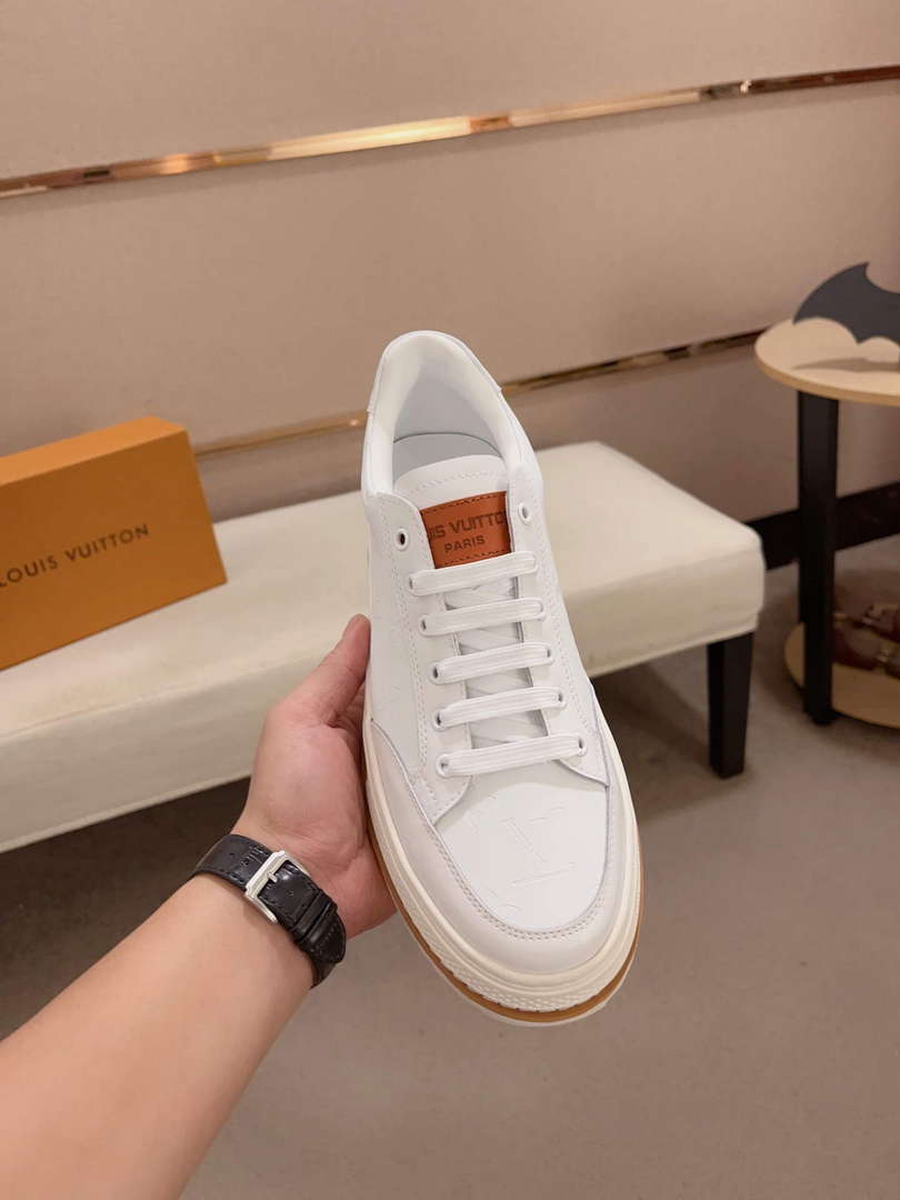 LV 1ACEZ4 Louis Vuitton Men Beverly Hills Sneaker L62346 - Male-38 - View 1