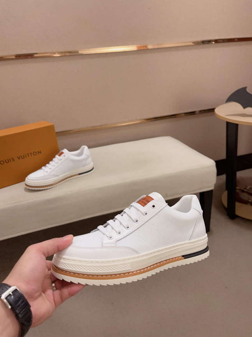 LV 1ACEZ4 Louis Vuitton Men Beverly Hills Sneaker L62346